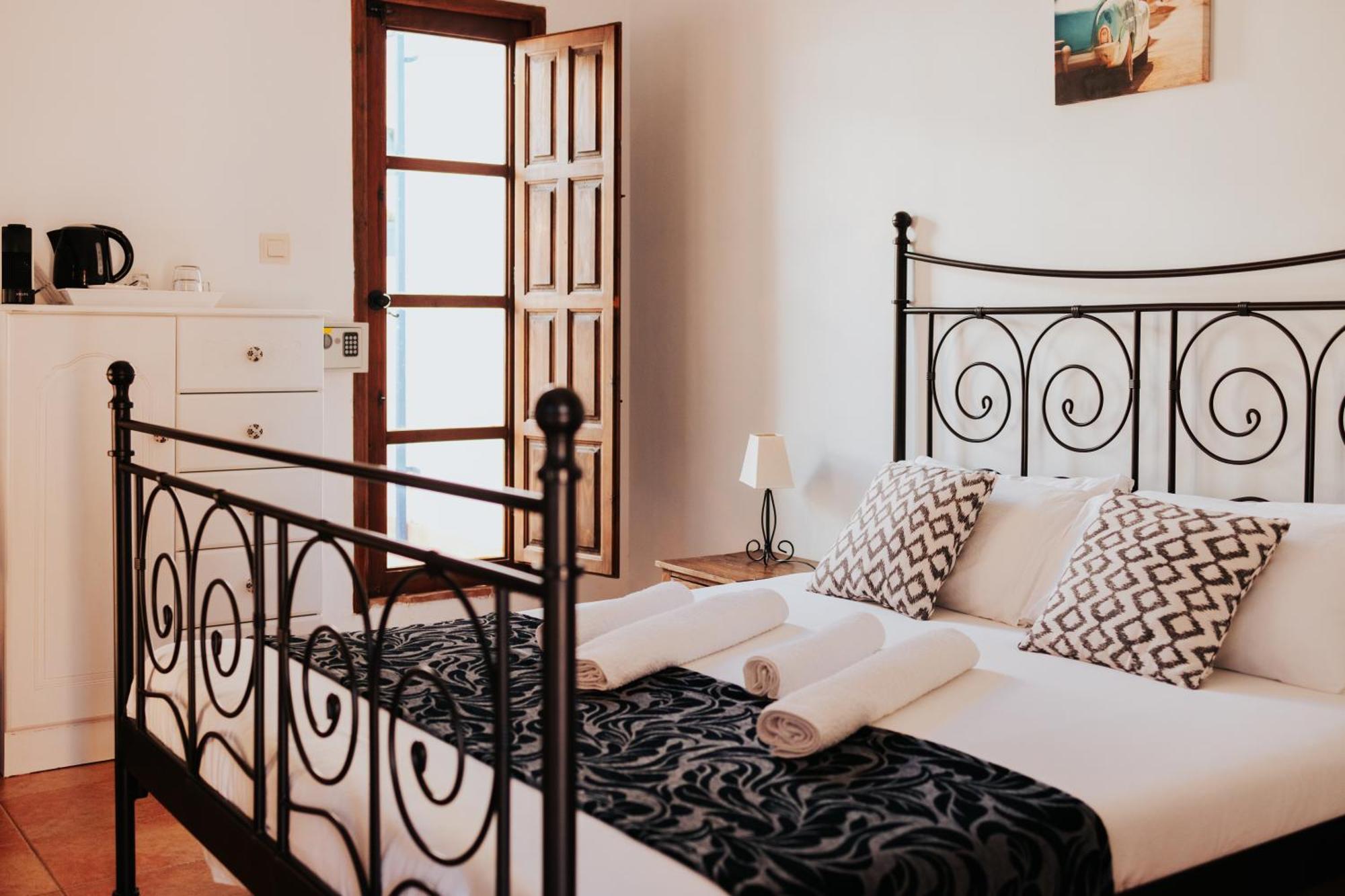 Bed and Breakfast Casa del Patio Pinos del Valle Esterno foto